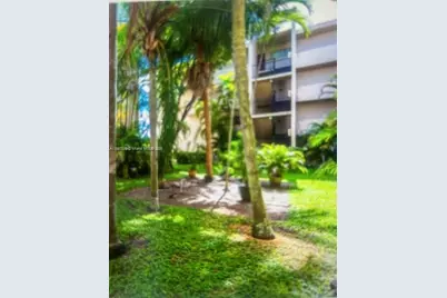 10661 SW 108th Ave #2E, Miami, FL 33176 - Photo 7