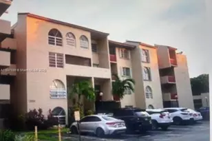 10661 SW 108th Ave, Miami, FL 33176 - Photo 5