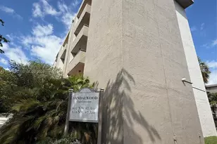 802 NW 87th Ave, Miami, FL 33172 - Photo 3