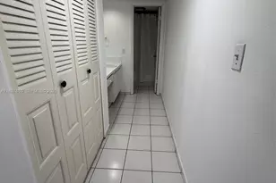 802 NW 87th Ave, Miami, FL 33172 - Photo 7