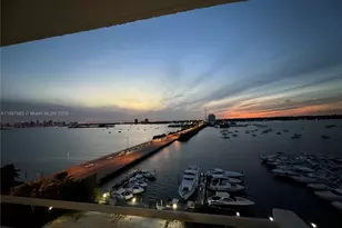 7904 West Dr, North Bay Village, FL 33141 - Photo 9