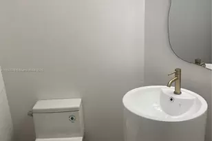 701 Brickell Key Blvd, Miami, FL 33131 - Photo 17