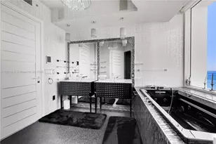 18101 Collins Ave, Sunny Isles Beach, FL 33160 - Photo 7