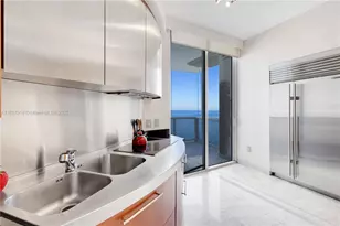 18101 Collins Ave, Sunny Isles Beach, FL 33160 - Photo 23
