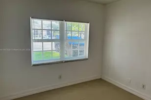 620 Cypress Club Way, Deerfield Beach, FL 33064 - Photo 9