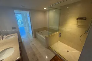 50 Biscayne Blvd, Miami, FL 33132 - Photo 15