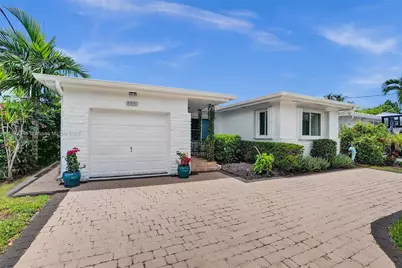 8851 Byron Ave, Surfside, FL 33154 - Photo 49