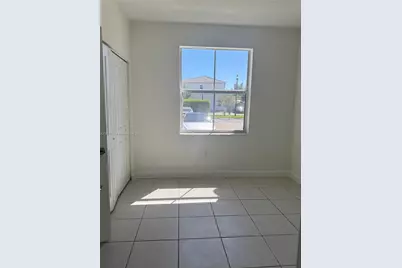 2739 SE 17th St, Homestead, FL 33035 - Photo 11