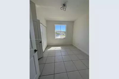 2739 SE 17th St, Homestead, FL 33035 - Photo 13