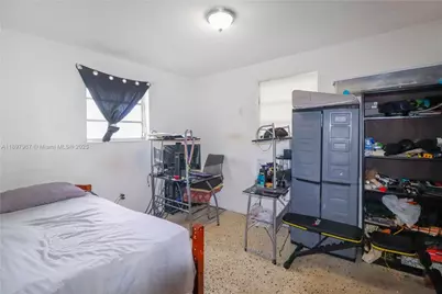 333 SW 30th Ave, Miami, FL 33135 - Photo 19