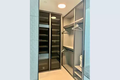 300 Biscayne Blvd Way #2306, Miami, FL 33131 - Photo 15