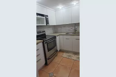 5249 NW 7th St #418, Miami, FL 33126 - Photo 17