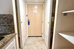 19201 Collins Ave, Sunny Isles Beach, FL 33160 - Photo 17