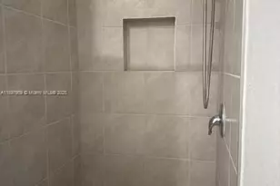 390 NE 12th St, Florida City, FL 33034 - Photo 5