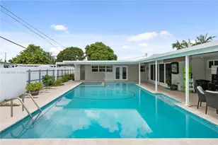 19602 NW 37th Ct, Miami Gardens, FL 33055 - Photo 15