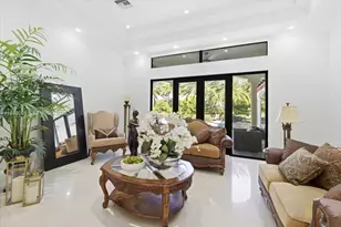 10181 NW 131st St, Hialeah Gardens, FL 33018 - Photo 11