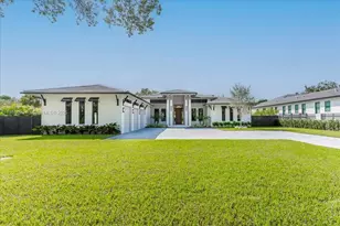 7110 SW 82nd Ave, Miami, FL 33143 - Photo 1