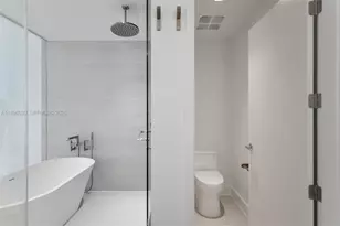 700 NE 24th St, Miami, FL 33137 - Photo 27