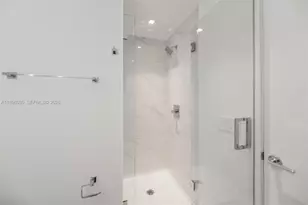 700 NE 24th St, Miami, FL 33137 - Photo 43