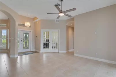 4670 SW Stephanie Ln SW, Vero Beach, FL 32968 - Photo 13