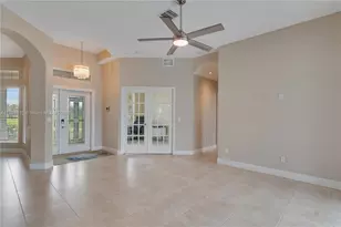 4670 SW Stephanie Ln SW, Vero Beach, FL 32968 - Photo 13