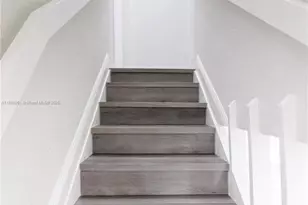 217 NW 109th Ave, Miami, FL 33172 - Photo 7