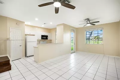 6051 SW 19th Pl, North Lauderdale, FL 33068 - Photo 3