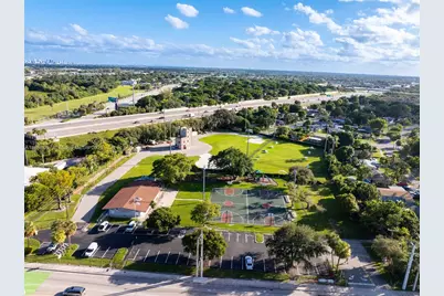 6051 SW 19th Pl, North Lauderdale, FL 33068 - Photo 35