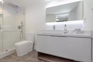 2301 Collins Ave, Miami Beach, FL 33139 - Photo 7