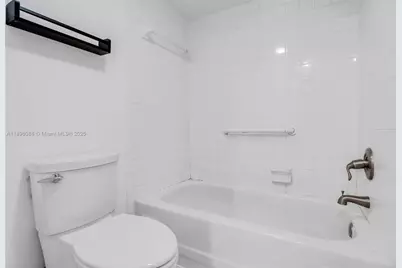 8002 Lagos De Campo Blvd #B-101, Tamarac, FL 33321 - Photo 13