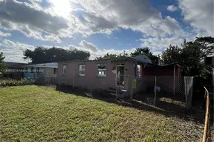 2122 Dewey St, Hollywood, FL 33020 - Photo 7