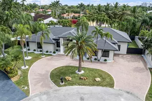 7755 SW 85th Ct, Miami, FL 33143 - Photo 1