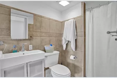 11111 Biscayne Blvd #6A, Miami, FL 33181 - Photo 9