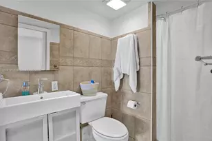 11111 Biscayne Blvd, Miami, FL 33181 - Photo 9