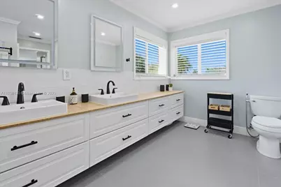 347 Fairmont Rd, Weston, FL 33326 - Photo 25