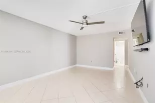 18071 Biscayne Blvd, Aventura, FL 33160 - Photo 13