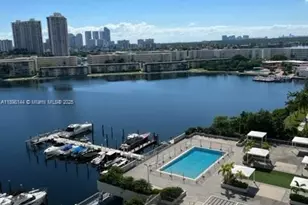 18071 Biscayne Blvd, Aventura, FL 33160 - Photo 9