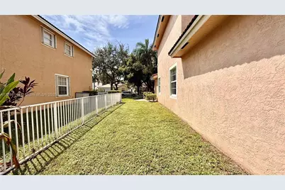 13843 SW 31st St, Miramar, FL 33027 - Photo 49