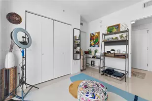 460 NE 28th St, Miami, FL 33137 - Photo 3