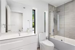 2434 SW 19th St, Miami, FL 33145 - Photo 15