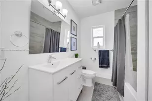 555 NE 127th St, North Miami, FL 33161 - Photo 29