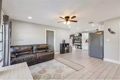 151 NW 20th St, Pompano Beach, FL 33060 - Photo 9