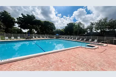 1666 NW 113th Way, Pembroke Pines, FL 33026 - Photo 17