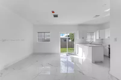 3840 SW 91st Ave, Miami, FL 33165 - Photo 9
