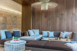 68 SE 6th St, Miami, FL 33131 - Photo 45