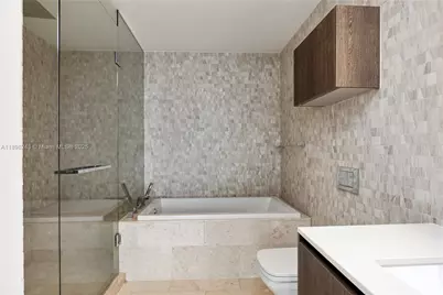 68 SE 6th St #3906, Miami, FL 33131 - Photo 25