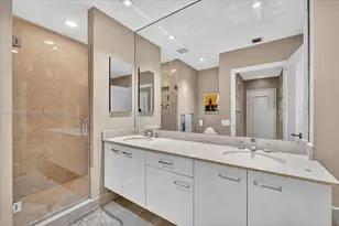 21200 Point Pl, Aventura, FL 33180 - Photo 27