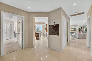 21200 Point Pl, Aventura, FL 33180 - Photo 25