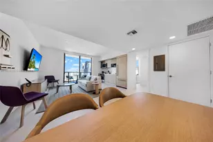 159 NE 6th St, Miami, FL 33132 - Photo 15