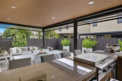 8870 NW 99th Path, Doral, FL 33178 - Photo 29